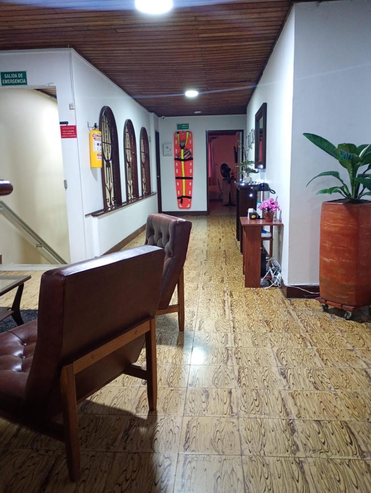 Hotel Alpino Armenia Екстериор снимка