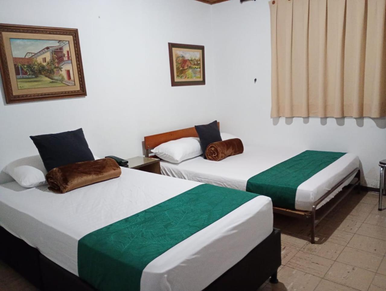 Hotel Alpino Armenia Екстериор снимка