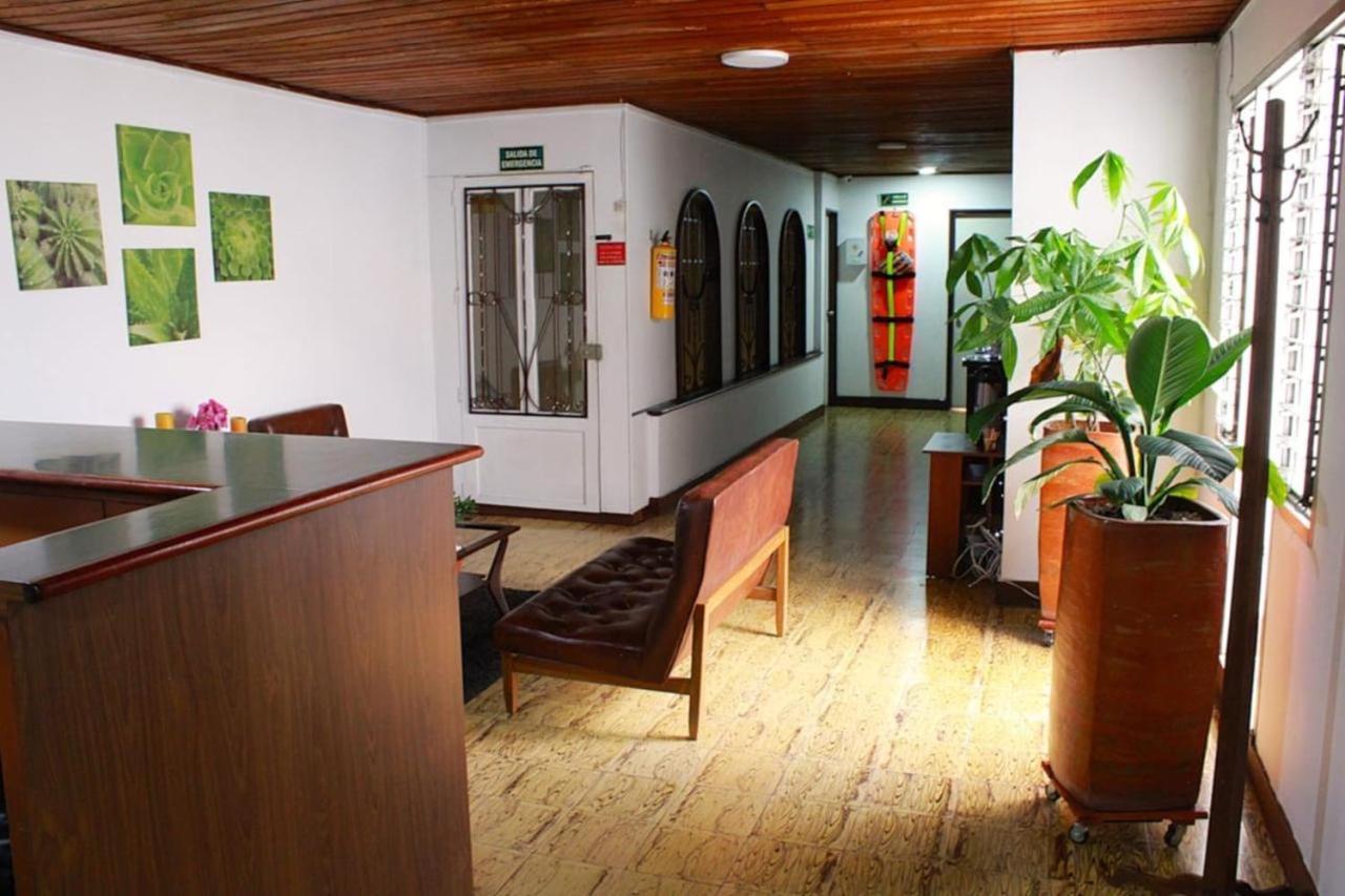 Hotel Alpino Armenia Екстериор снимка