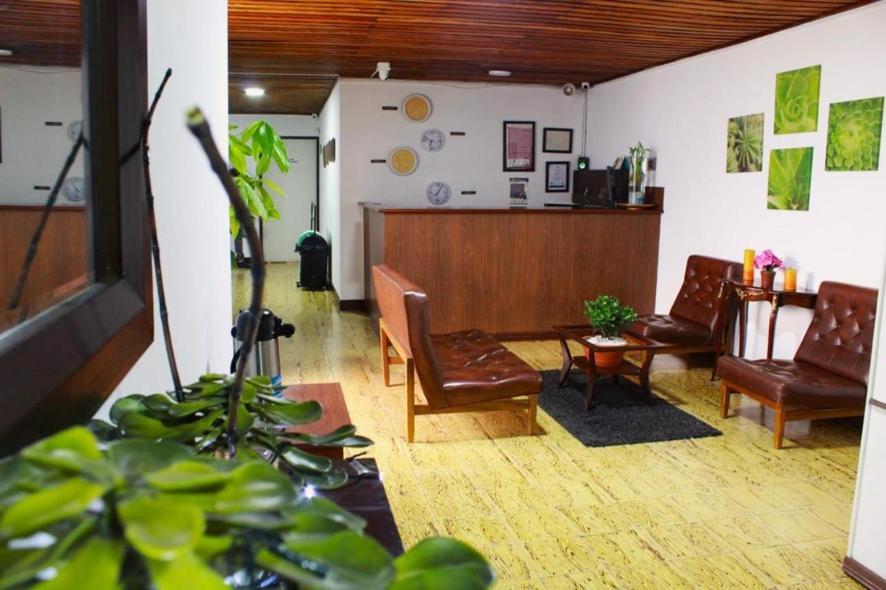 Hotel Alpino Armenia Екстериор снимка