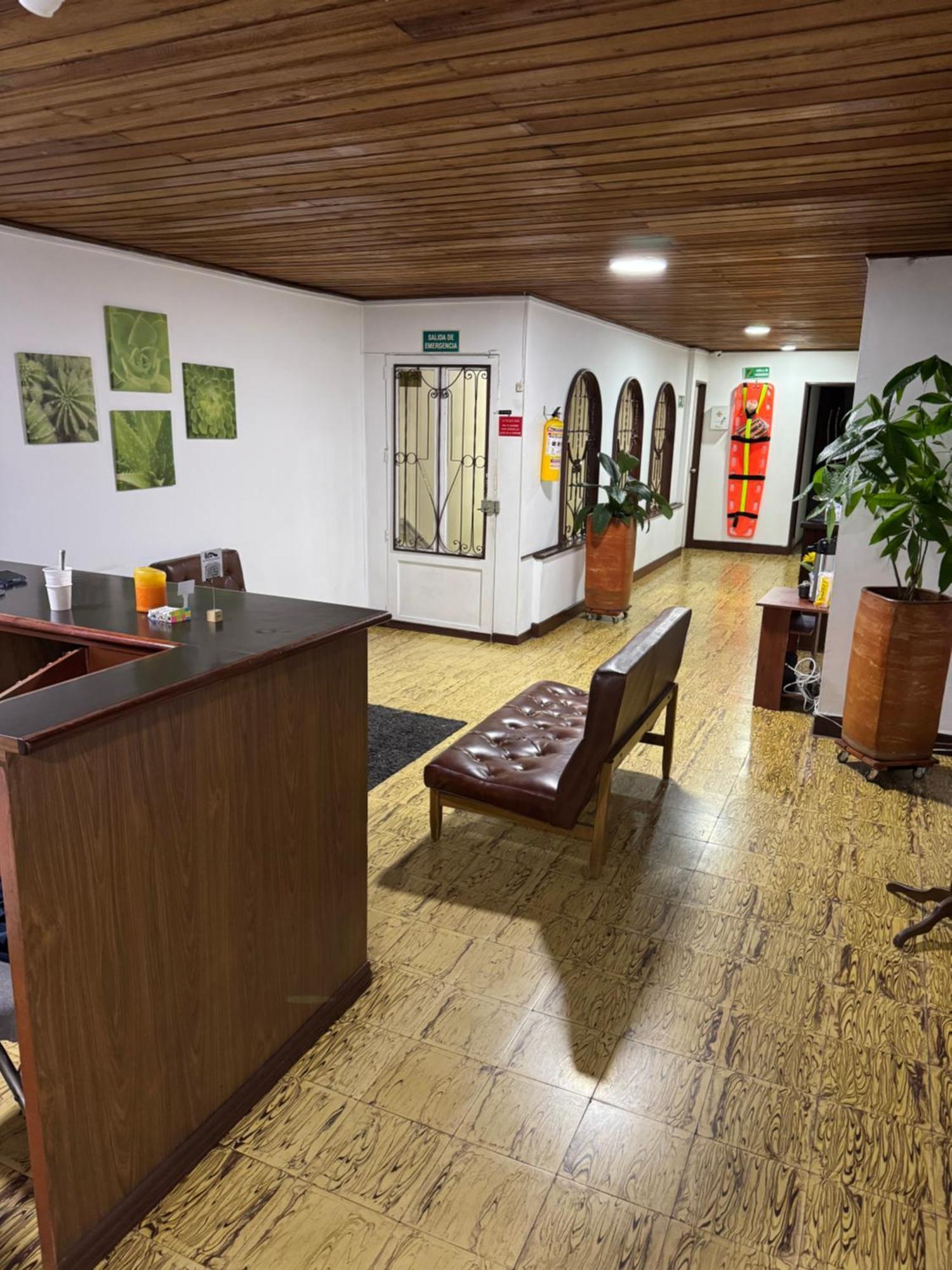 Hotel Alpino Armenia Екстериор снимка