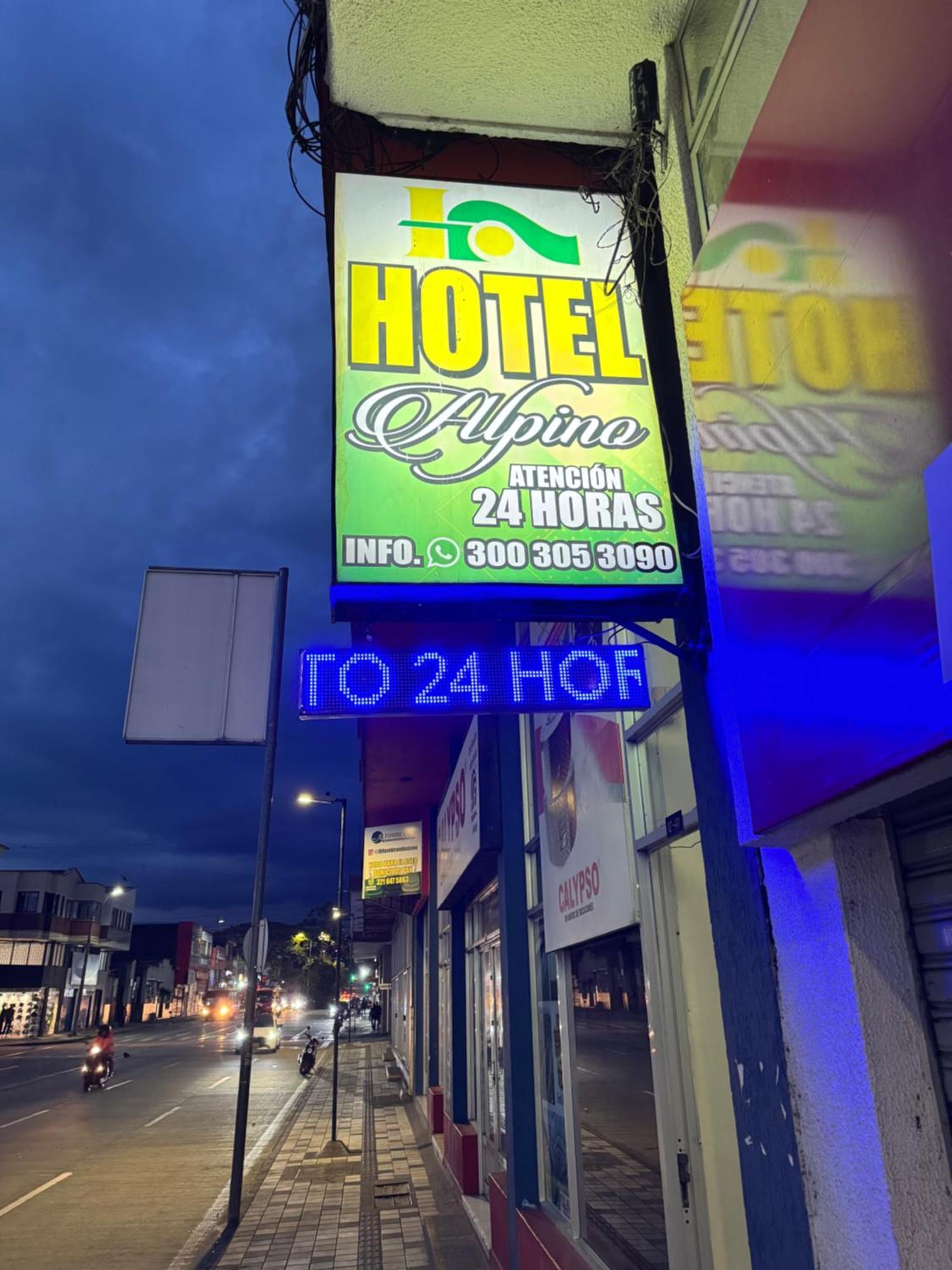 Hotel Alpino Armenia Екстериор снимка
